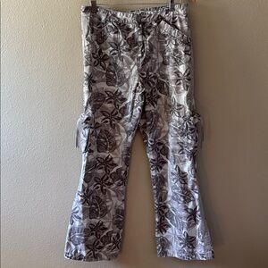 Cabelas Hawaiian Floral Cargo Pants 14 Regular x 30" Inseam Gray 100% Cotton